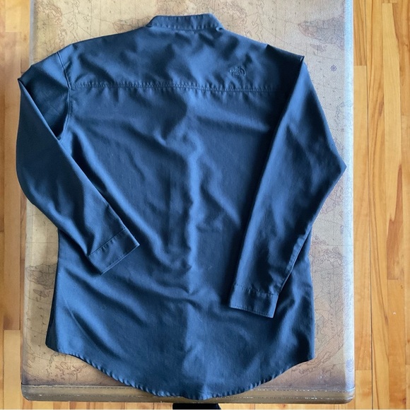 The North Face Black Shirt - Picture 7 of 8